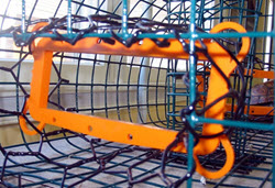 crab trap with protection device