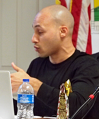 Fort White Mayor George Thomas